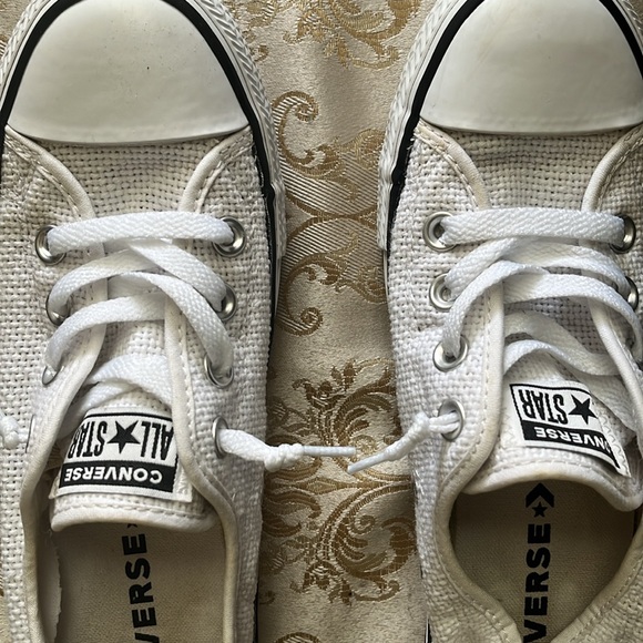 Like new! Converse sneakers - Picture 5 of 5